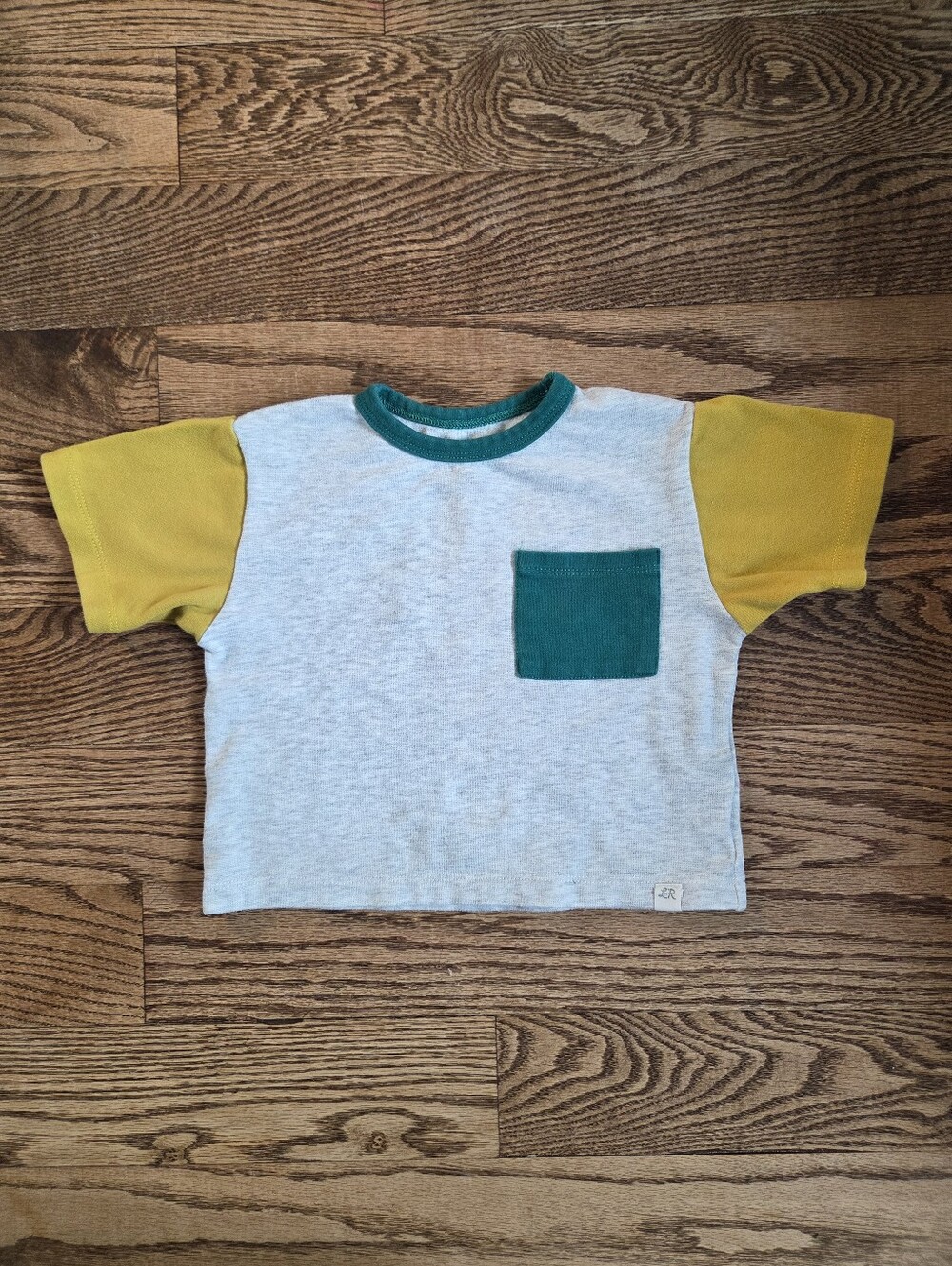 Little Road Co. - Gray Short Sleeve With Yellow & Green Contrast - 2T